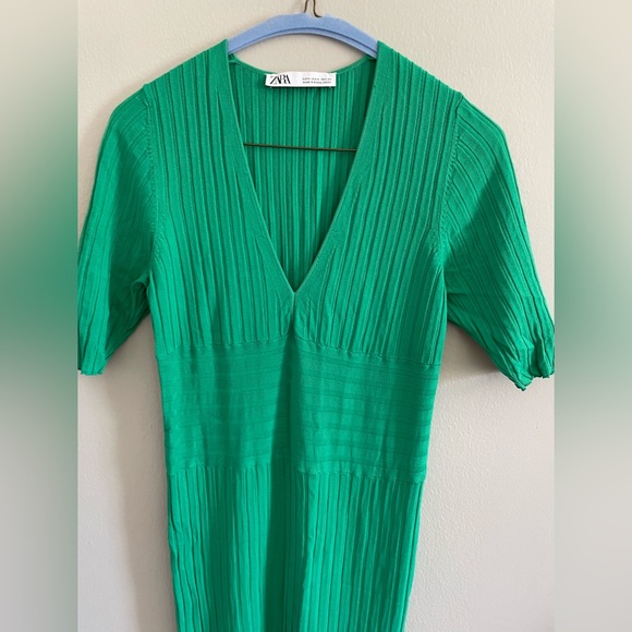 Zara Green Ribbed Knit Midi Dress. Size S perfect - Picture 10 of 14
